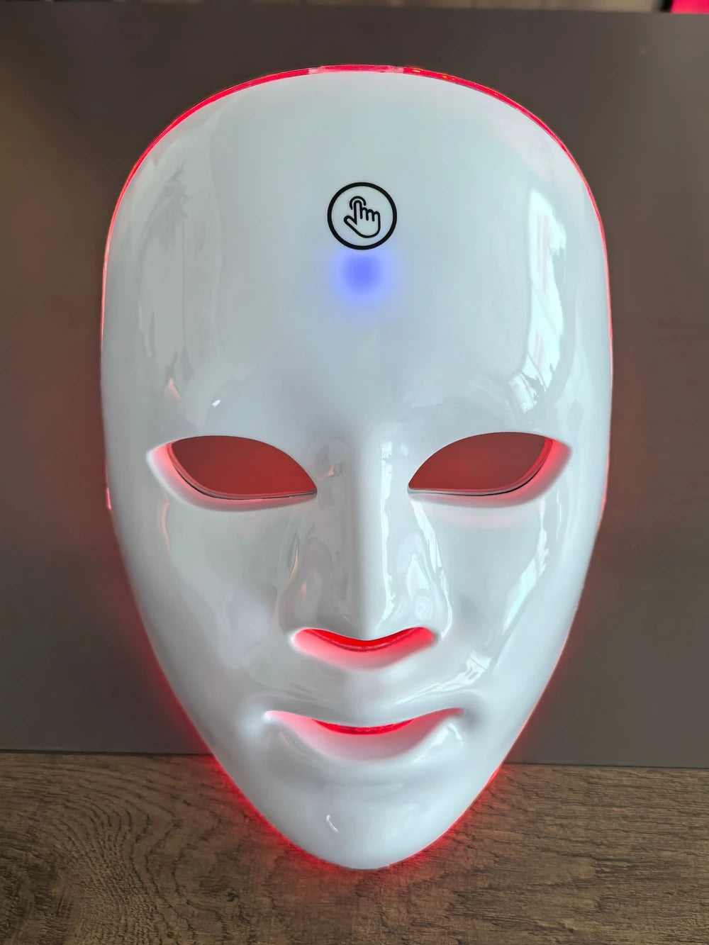 Radiant Glow LED Face Mask:7- Color Light Theraphy